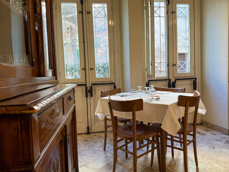 Dining room at Trattoria da Giulio in Lucca, Italy