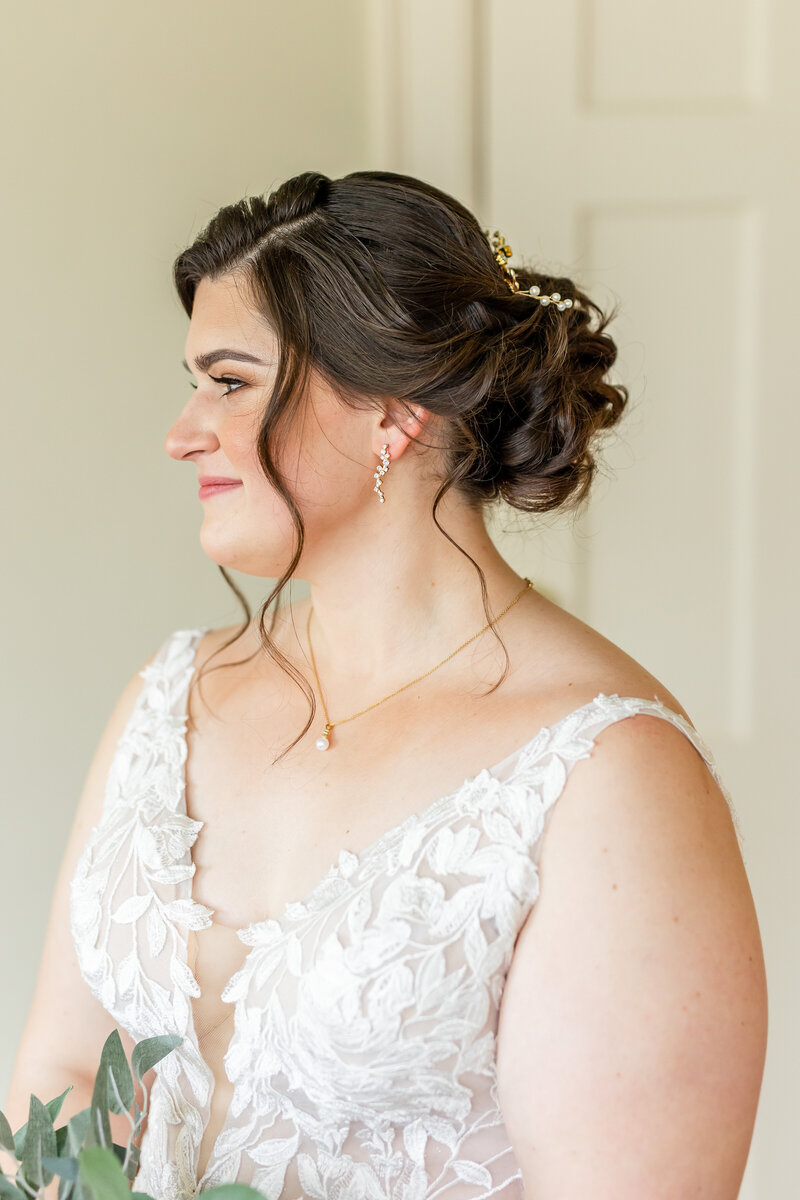 20221105_SarahAnthonyWedding_BrideGettingReady_126