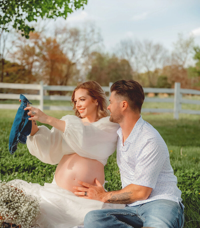 Golden Clover Photography - Tyler and Nicole Maternity-13 copy