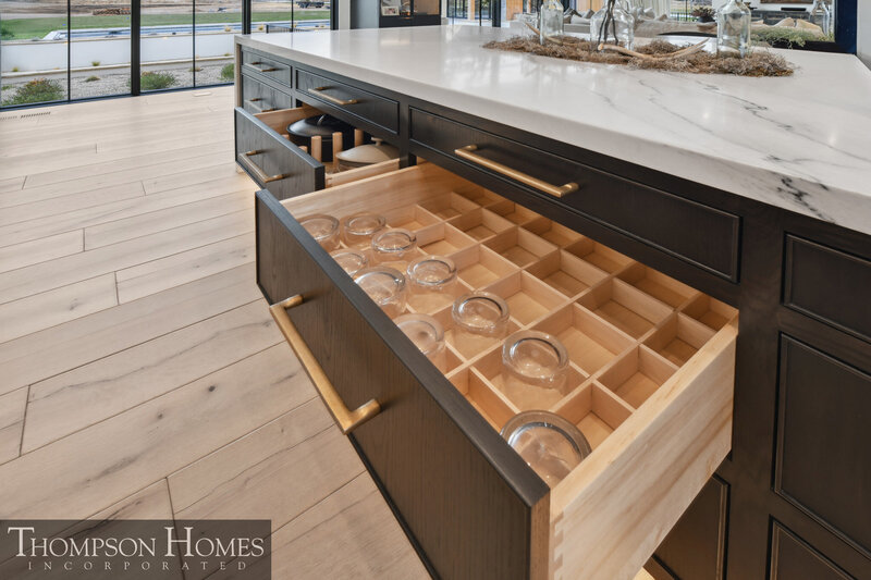Thompson-Homes-Chateau-Moderne-Meridian-Custom-Home-Builder-108