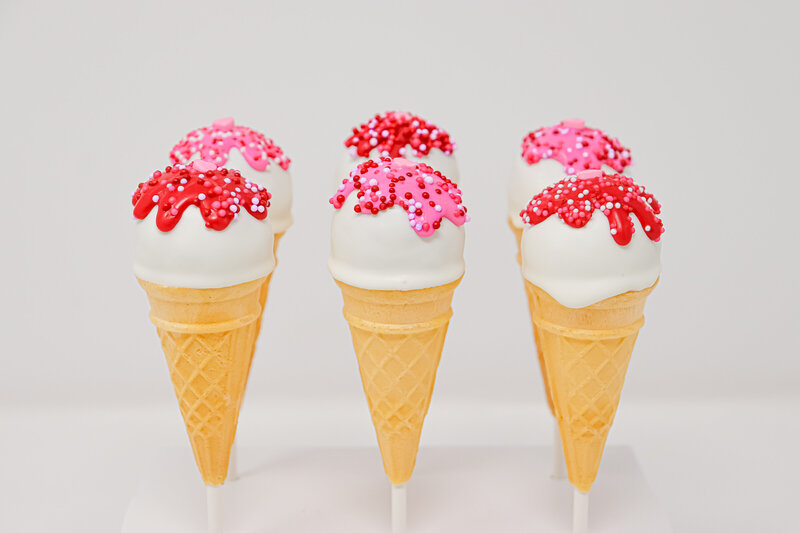 bakery - cakes - cake pops -north dakota -229