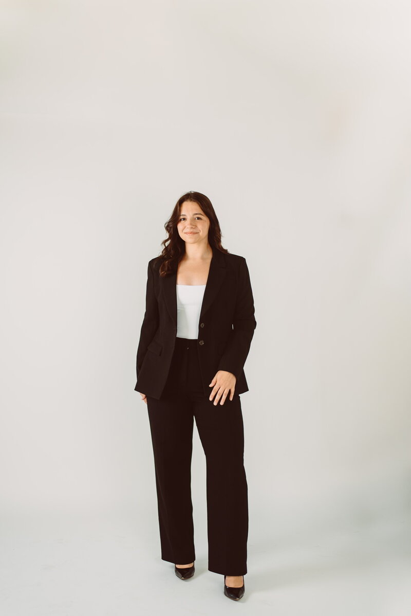 Full Body headshot of Ariana D'Agostino, California Appeals Lawyer