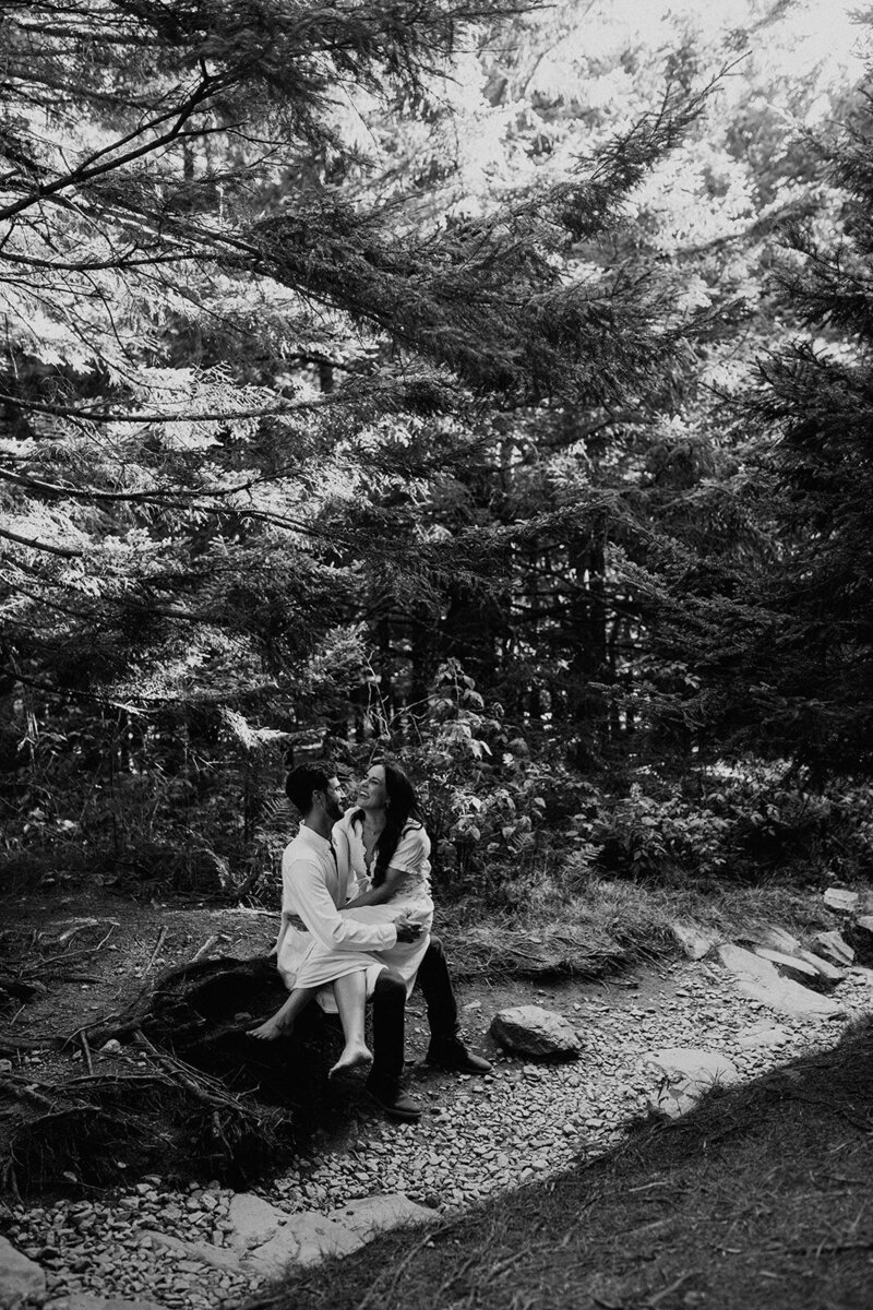 Black-Balsam-Knob-Engagement-Session-Erin-Jon-14