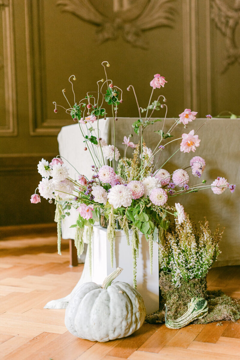 RI-intimateWedding-49-1025x1536