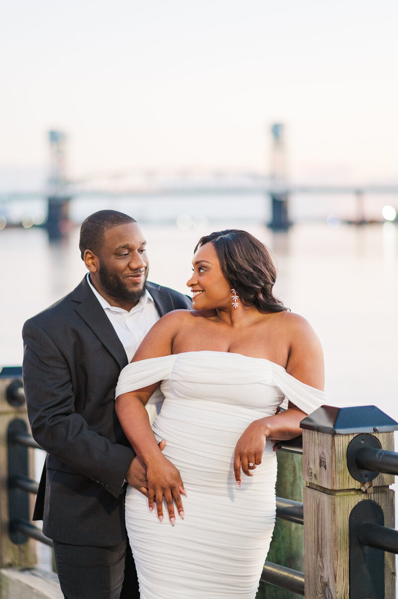 downtown-wilmington-nc-engagement-photos-101