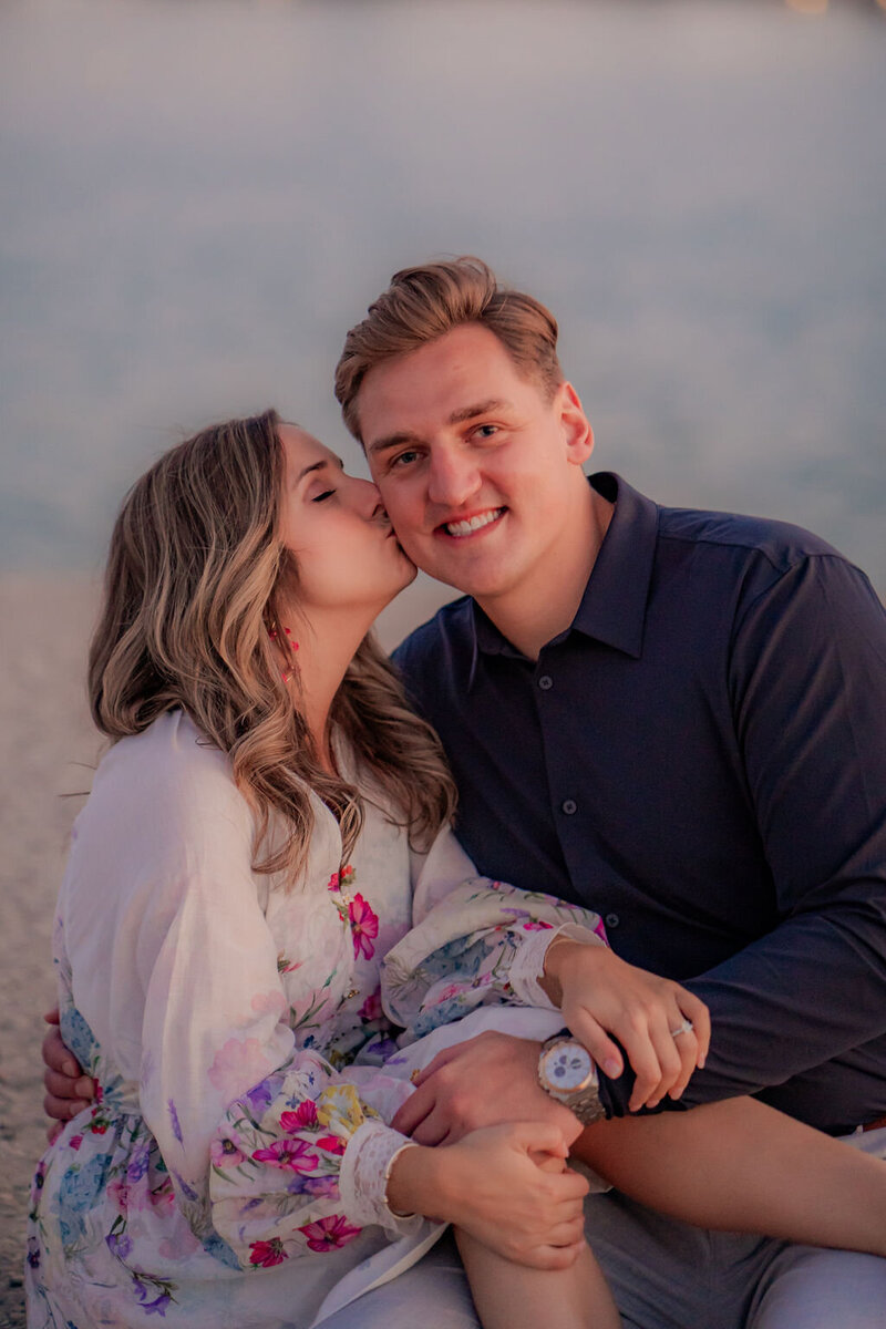 north-avenue-pier-engagement-session (2)