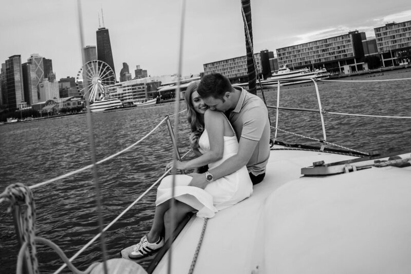 chicago-sailboat-engagement-session (6)