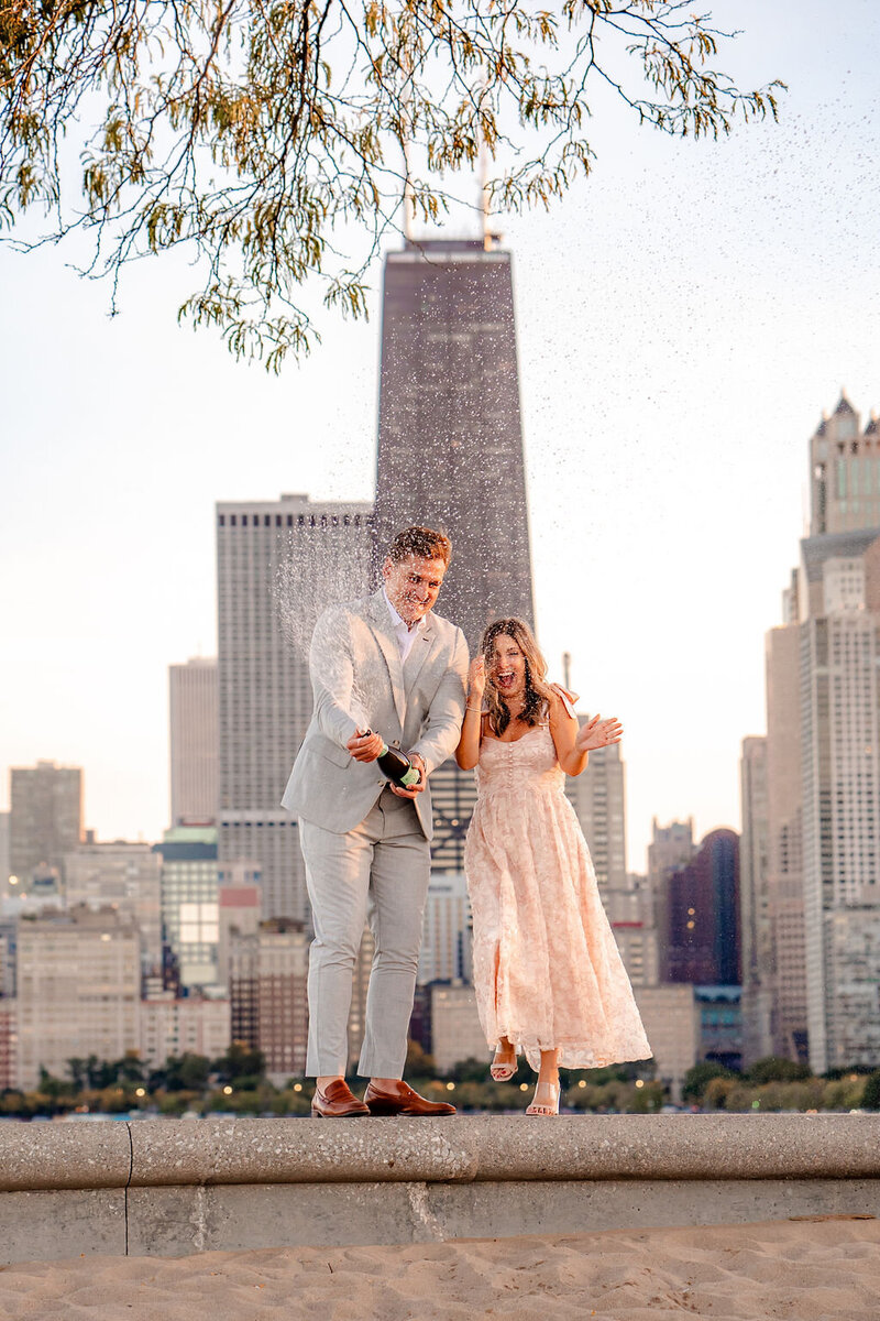 north-avenue-pier-engagement-session (24)