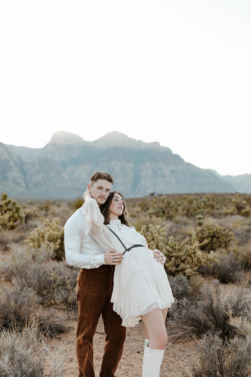 LasVegasPhotographerWestAvenue_DesertCouplesPortraits_RedRockCouplesPortraits_8_websize