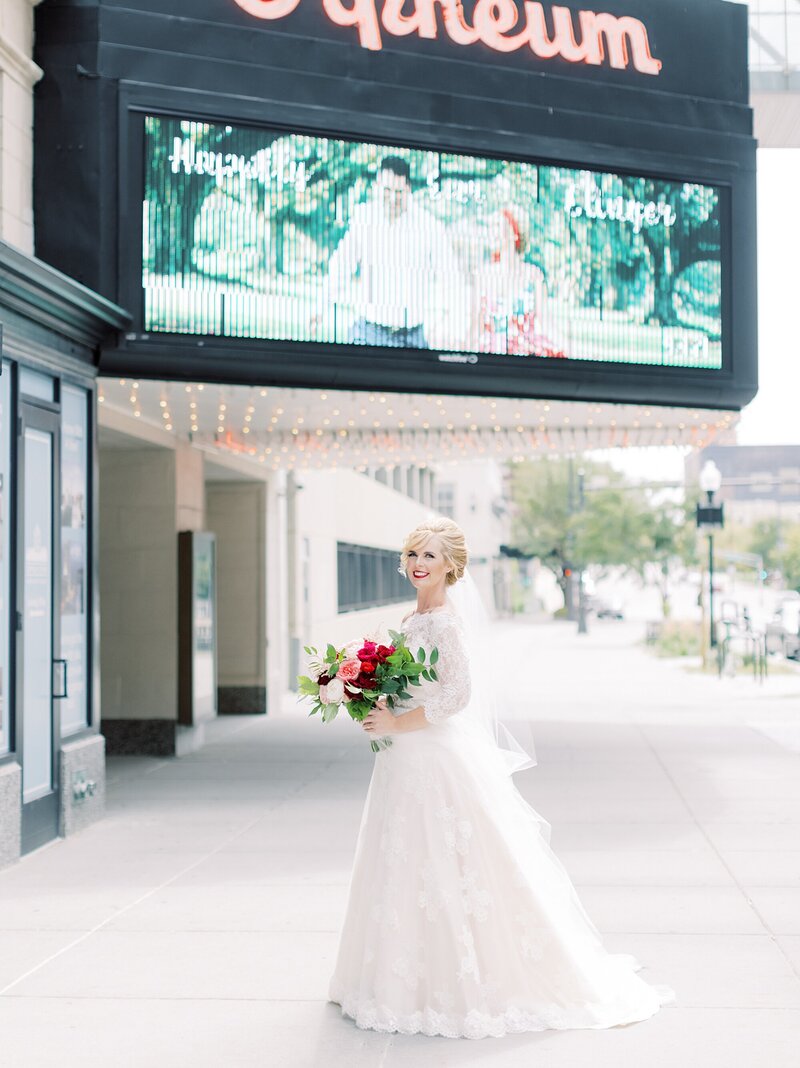 © 2021 Ashley Nicole Creative_Luxury_Photographer_Omaha_Wedding_0006