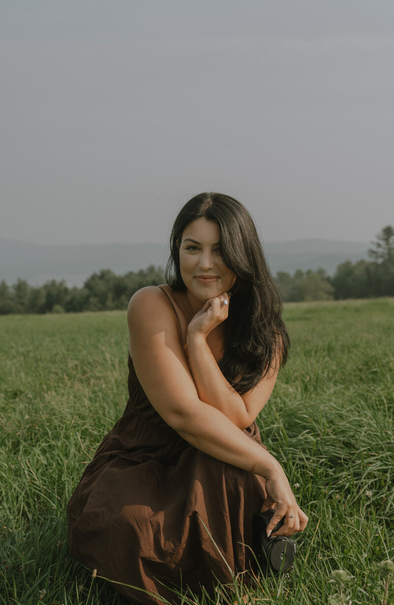 A New England based vintage-inspired elopement and lifestyle photographer, creates organic, storytelling-driven imagery filled with movement, emotion, and earthy textures.