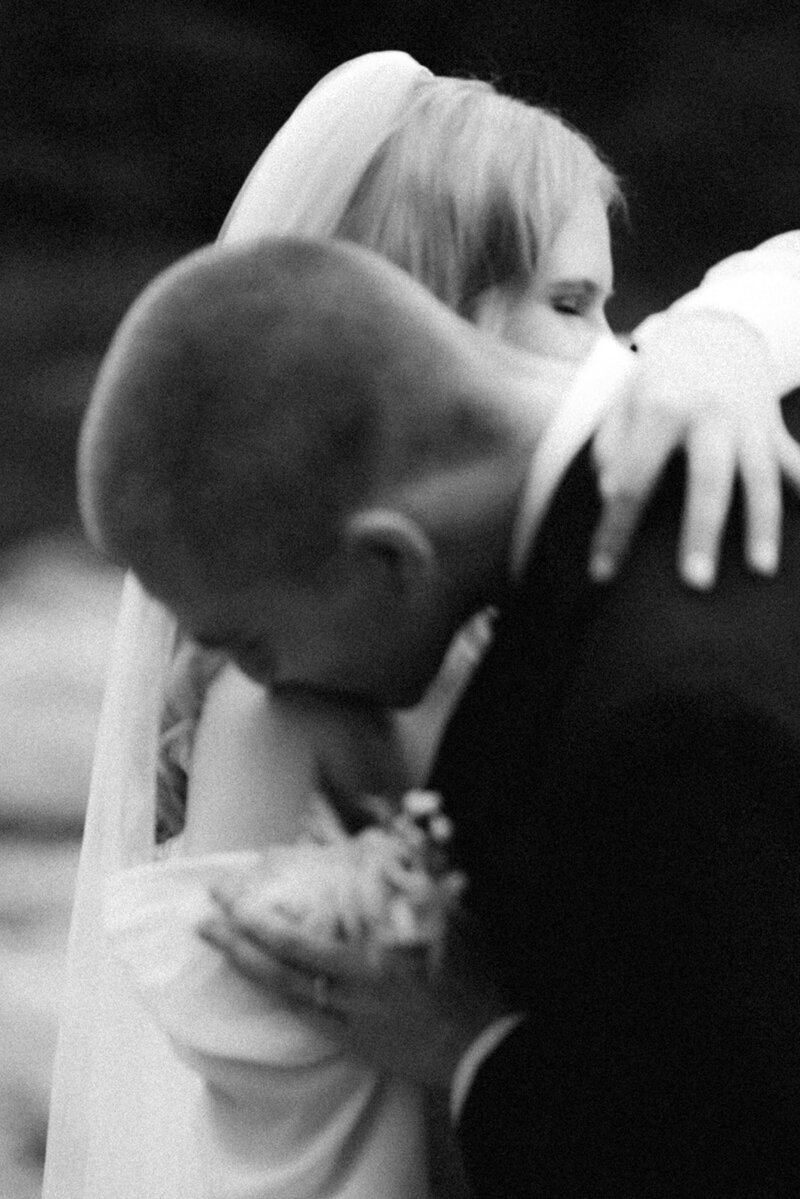 Wedding photo of an Intimate and romantic wedding  photography session in Porvoo by photographer Hannika Gabrielsson