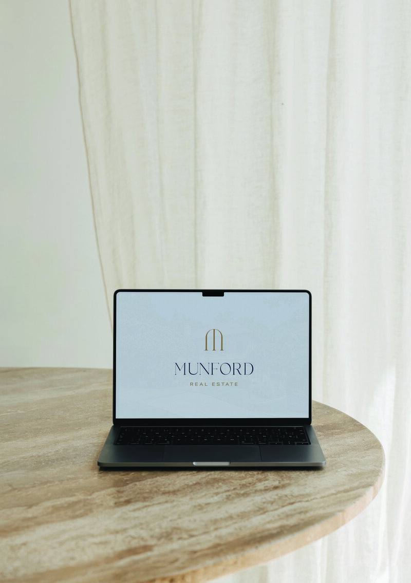 Munnford Real Estate Logo website Brand Emboss Effect Paper Mockup 9x6 letterhead