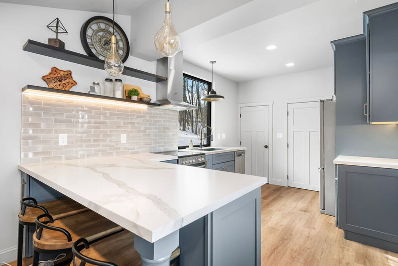 kitchen-peninsula-design