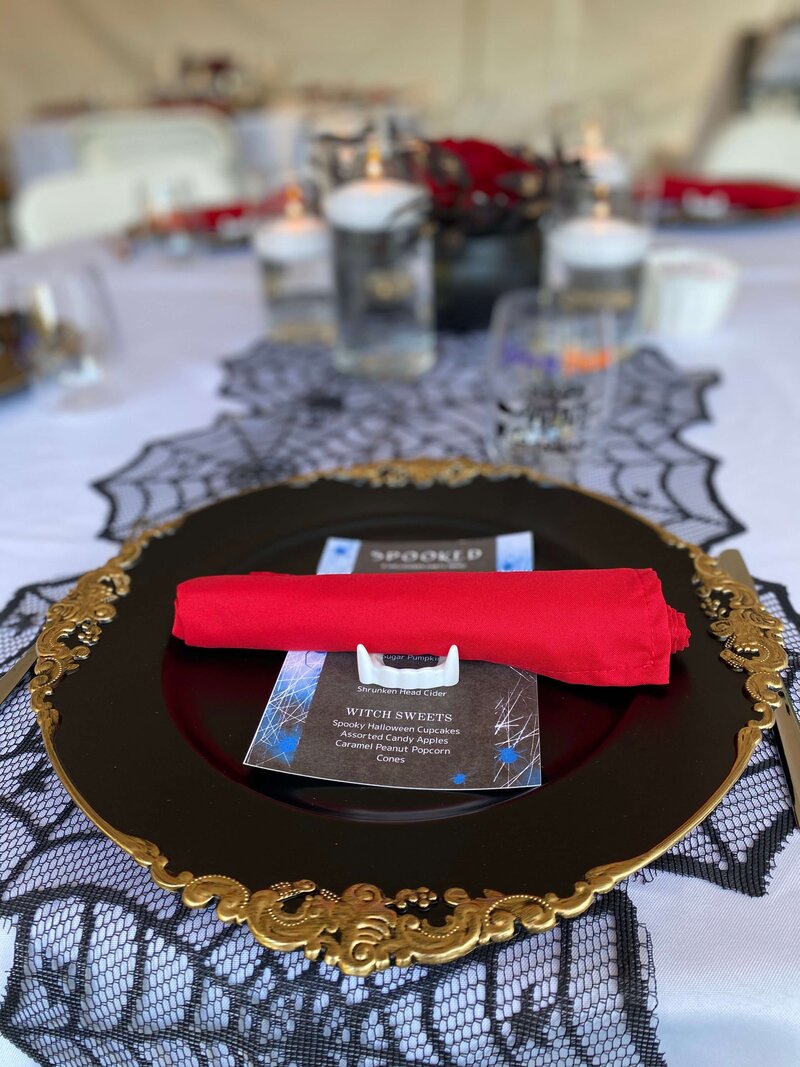 halloween-table-setting