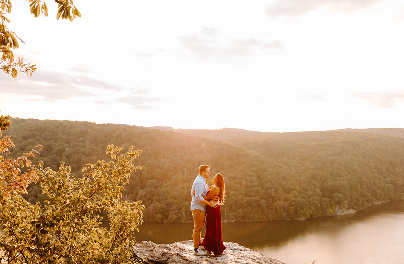 Leihy-Pennsylvania-Mountain-Engagement-OliveMintPhotography2022-206