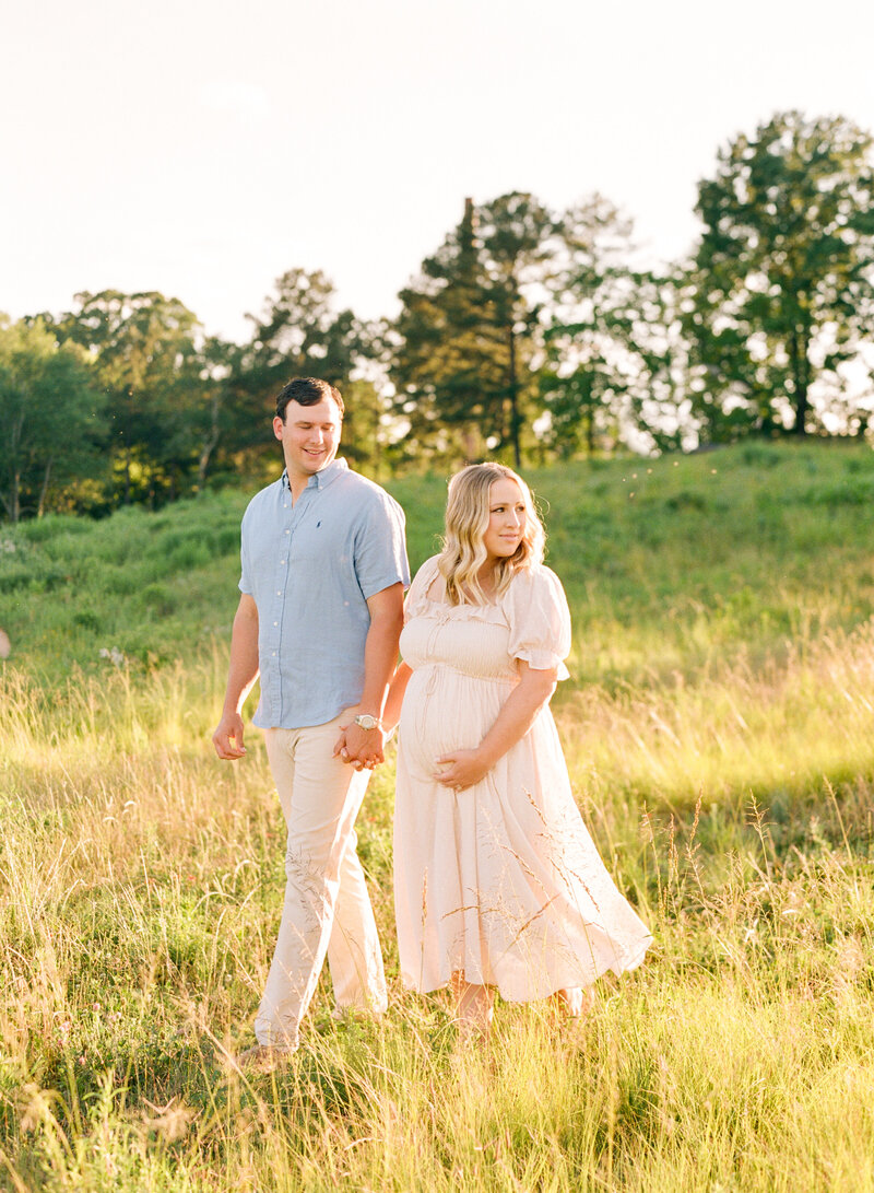 Maternity session at the NC Museum of Art in Raleigh. Photographed by Raleigh maternity photographers A.J. Dunlap Photography.