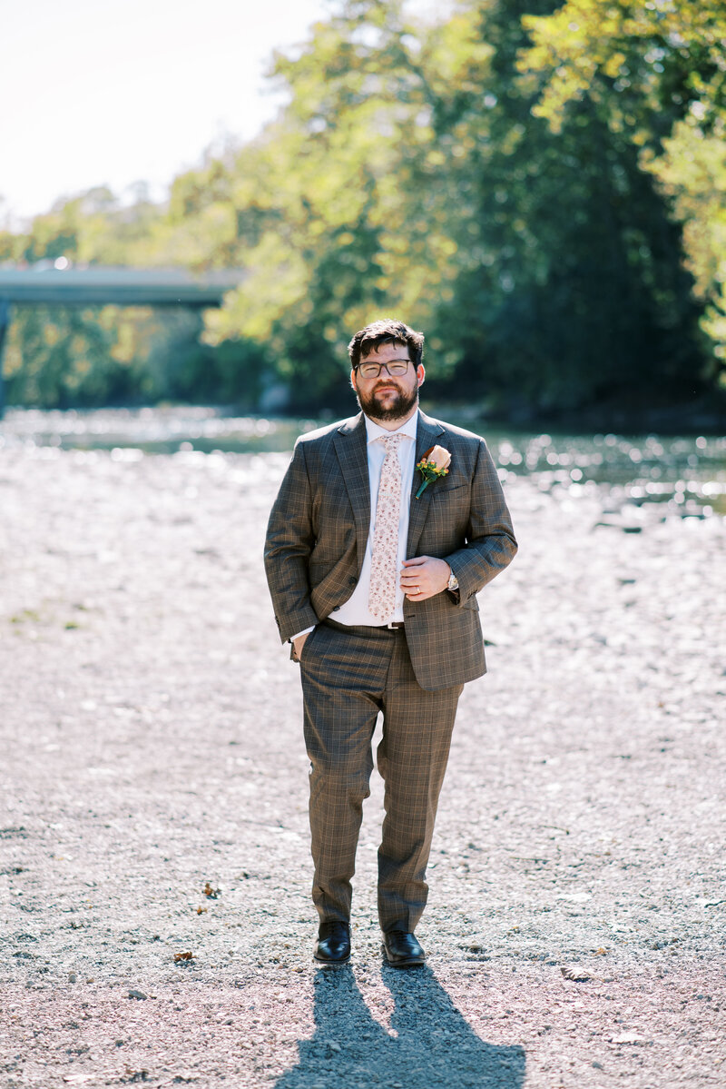 sarah-elizabeth-studio-ohio-wedding-photographer-the-landing-cummins-wedding-friday-bride-groom-portraits-184