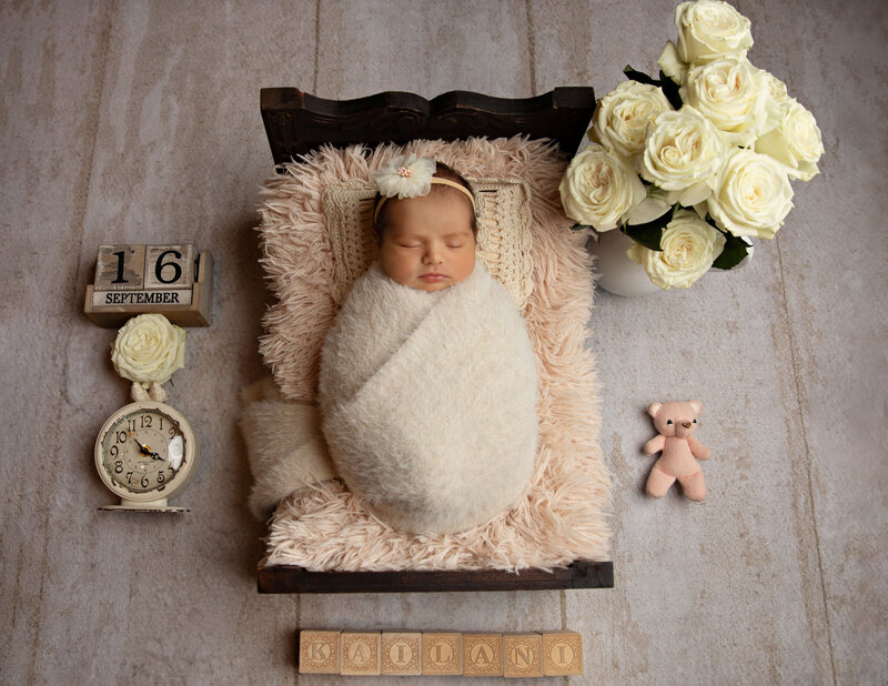 newbornbabyboynewfamilynewbabybestphotographertudiofamilybirthdaynewbornboyamilynewborngirlfirstbirthdayportraiturephotographystudioportraitsnewborngirlboyfamilyEvaMaganaPhotographychildphotographer (6 of 12)