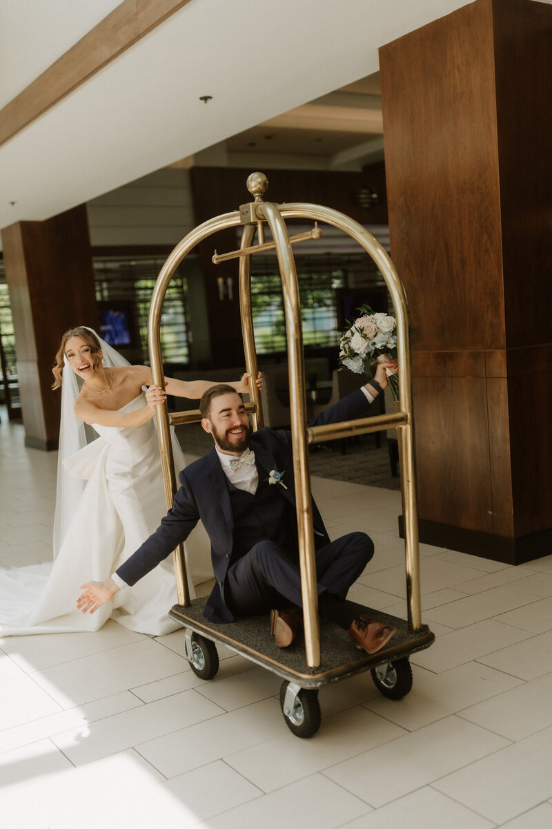 illinois chicago backyard intimate wedding northwest indiana photographer videographer film documentary lisle hyatt regency hotel charles-25