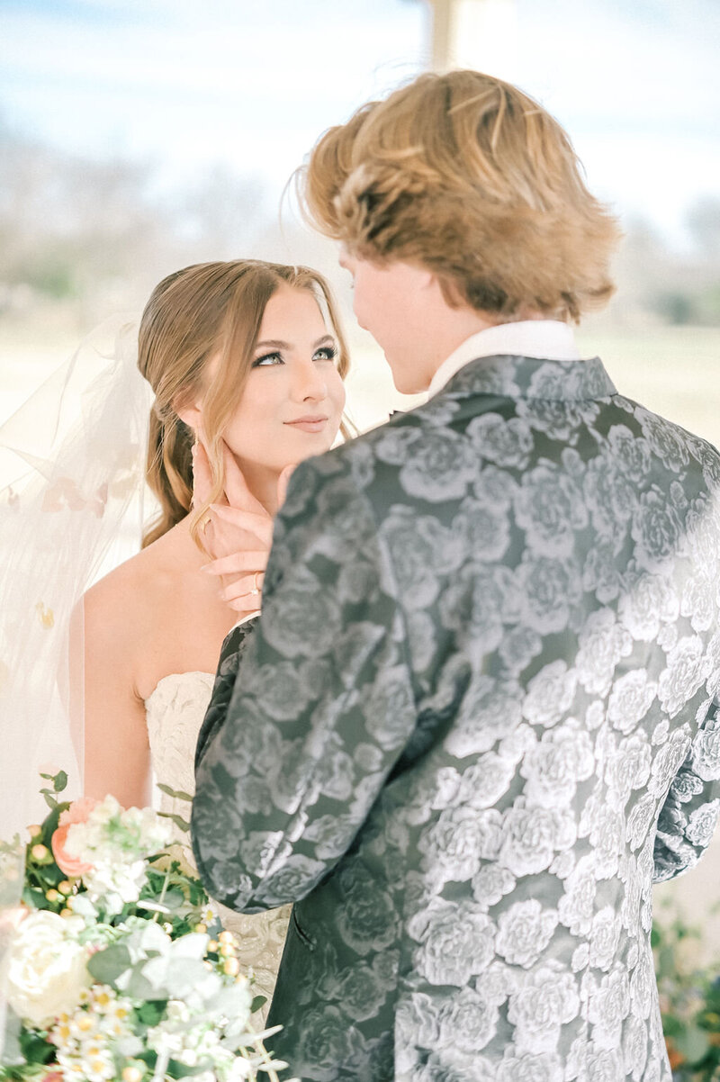 Fort Worth Wedding Photographer  DFW Photographer Rae De Lain Weddings Light and Airy (76)