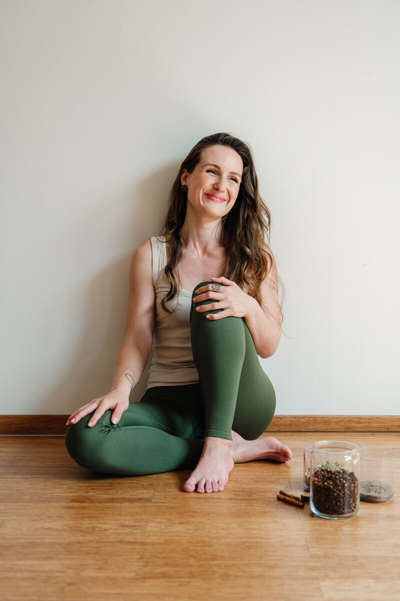 Reborn zet zich in voor een diepgaande, persoonlijke, holistische benadering van vrouwelijke gezondheid en welzijn. Yoga, ademcoaching, ayurveda en doula.
