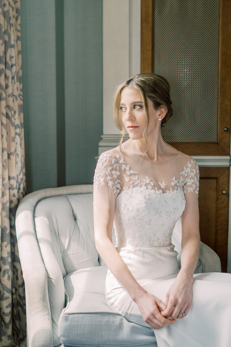 stunning portrait of a bride before her wedding photo by omar and co wedding photographer in virginia
