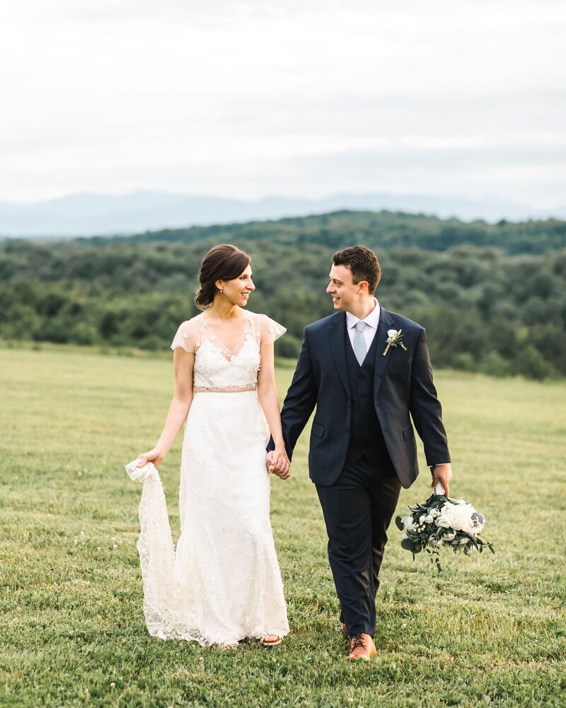 Spring Elopement at the Maquam Barn an Winery