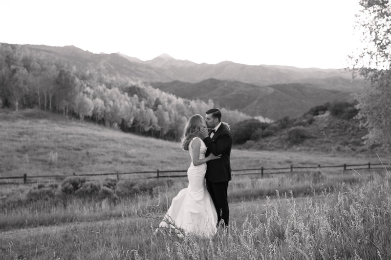 Sunset in Aspen with the bride and groom