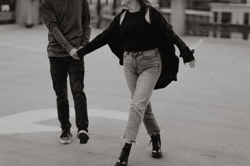 minneapolis-rooftop-engagement-session-40