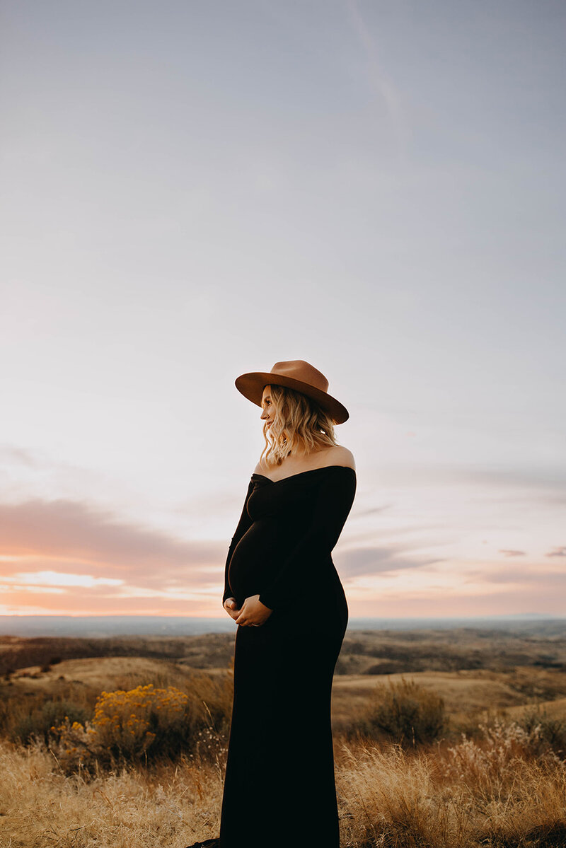 Kelsey-S-Photography-Minnesota-Wedding-Lifestyle-Photographer-Jacke-Maternity-116