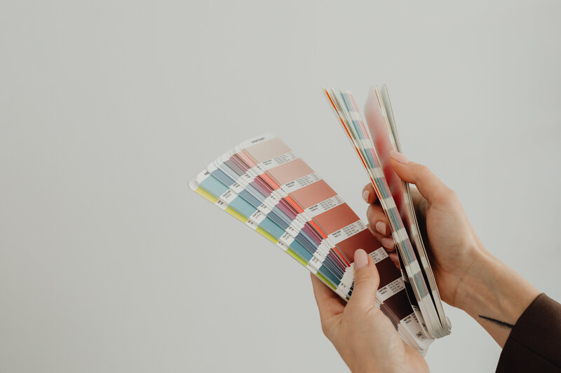 From color palettes to font pairings, this is your mood board-meets-strategy corner. Find your creative spark and turn it into action.
