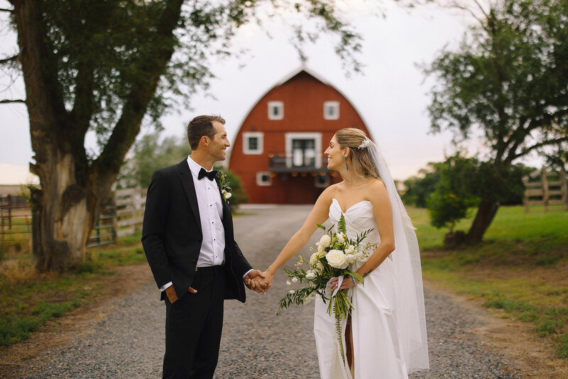 Estes Park Wedding Photographer Denver Wedding Venue Planner Della Terra Mountain Top Fall Colorful Wedding Liz Osban Photography Black Canyon Inn Wyoming Wedding Photographer Elopement Engagement 29