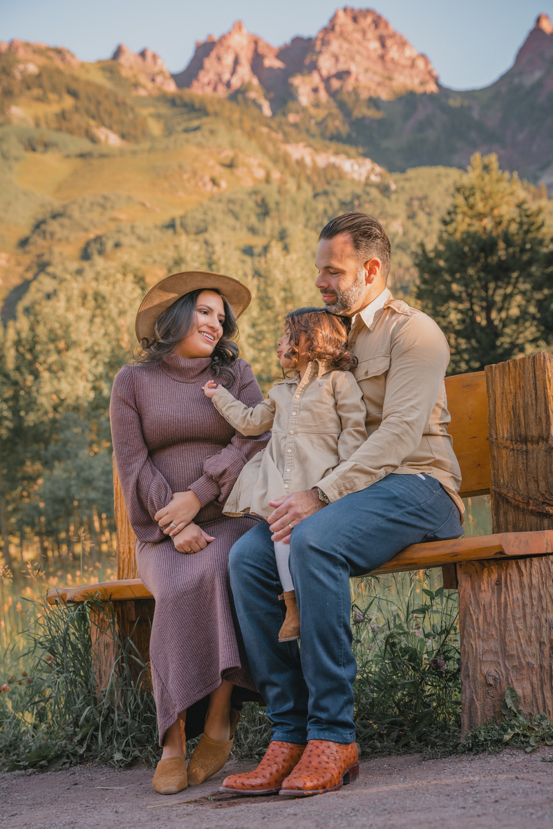 Another moment from the Gianiras Fam portrait session