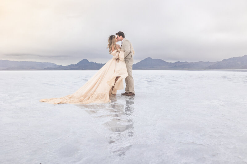 Salt Flats Elopement Utah Savvy Shoots Photography