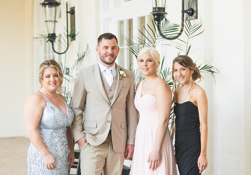 family portraits, wedding party, cocktail hour
