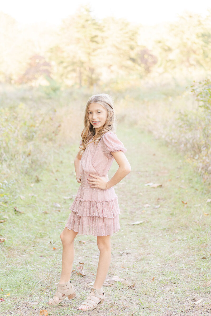 girl with hands on waist taken by a Gainesville, Virginia fall mini session photographer