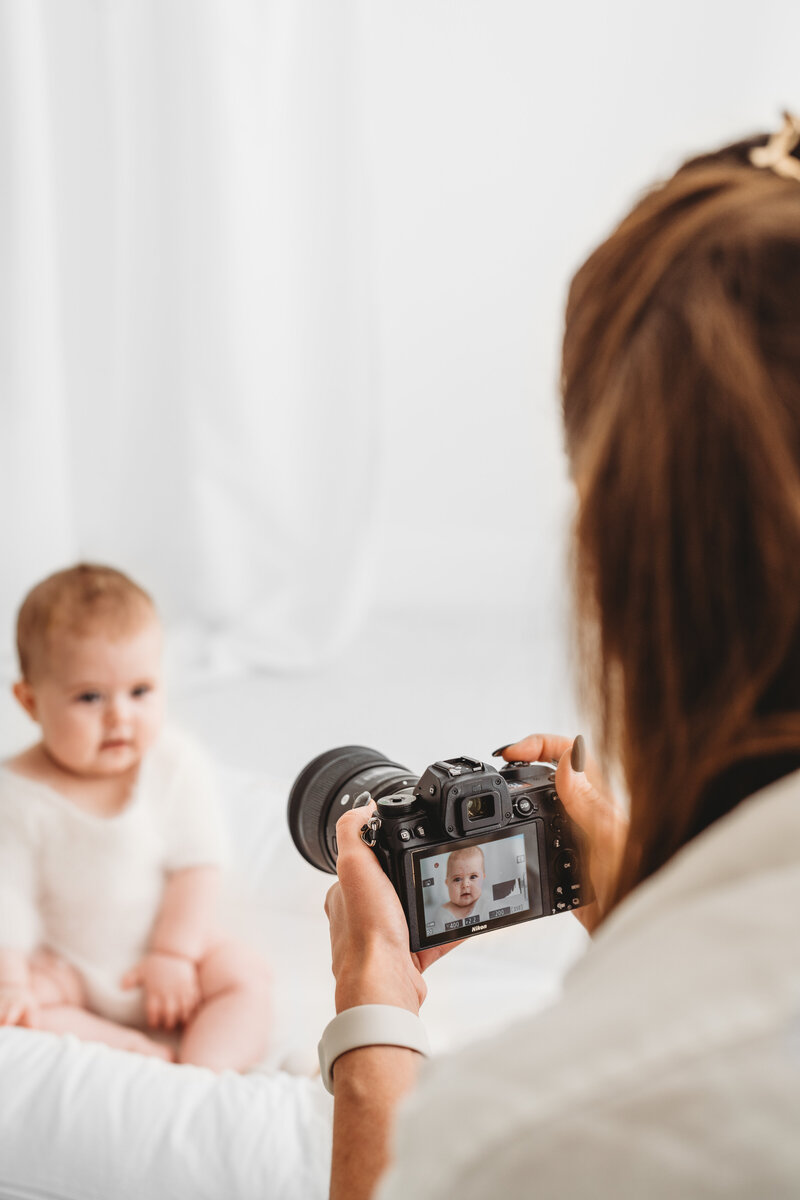 LittleWhitePhotography-Suzi2