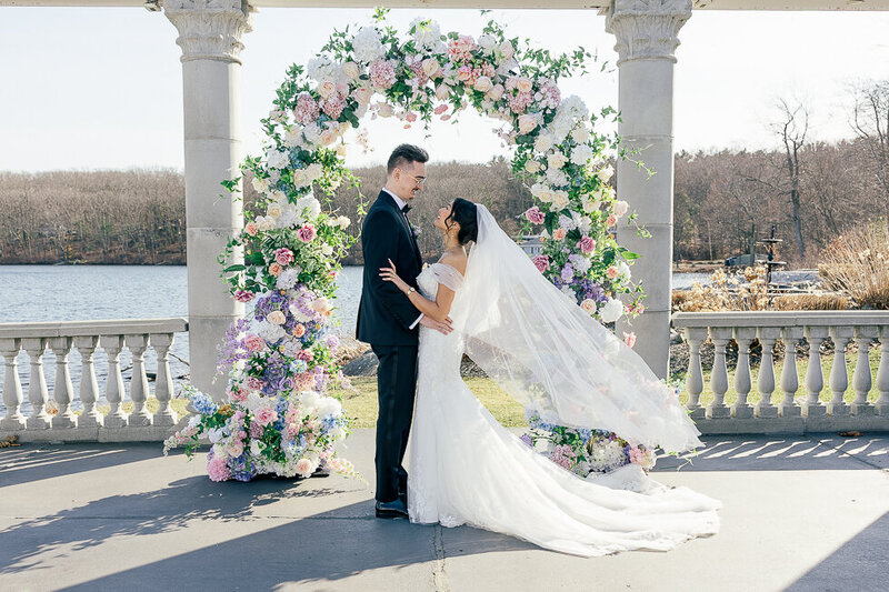 Grand-View-winter-wedding-Kelly-Pomeroy-Photography-Anh-Vy-Jacob-sneaks-17