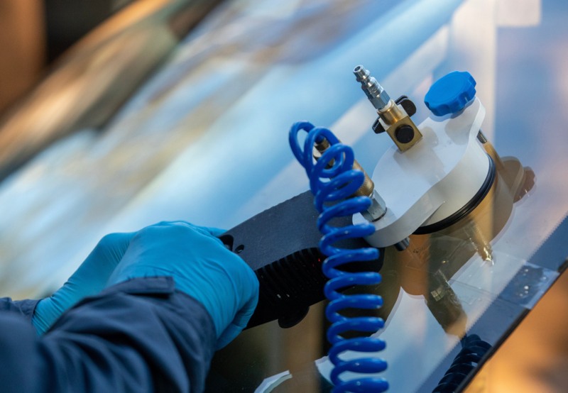 Windscreen repair franchise owners in UK