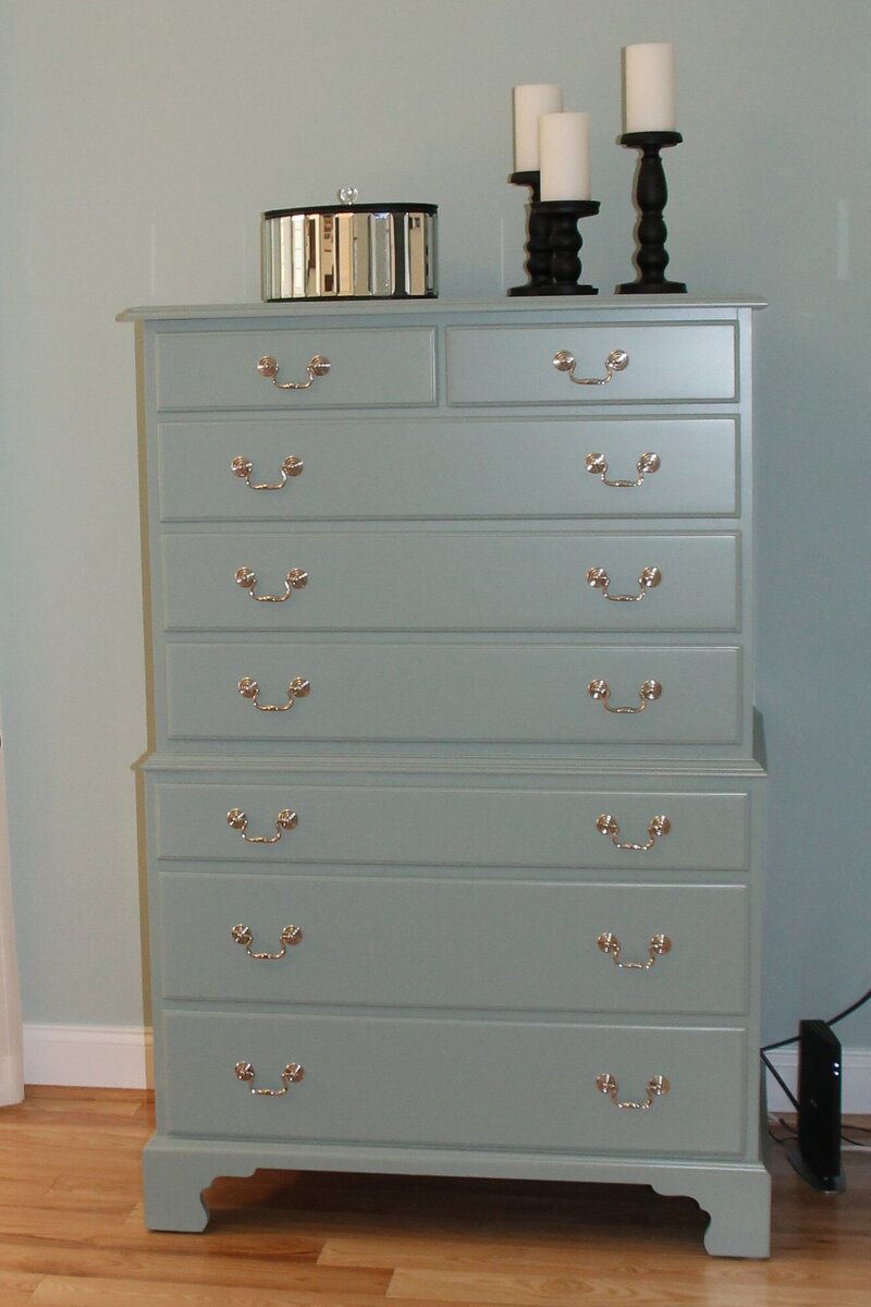 02 Bedeckers Interiors - Kristine Gregory - Chest AFTER