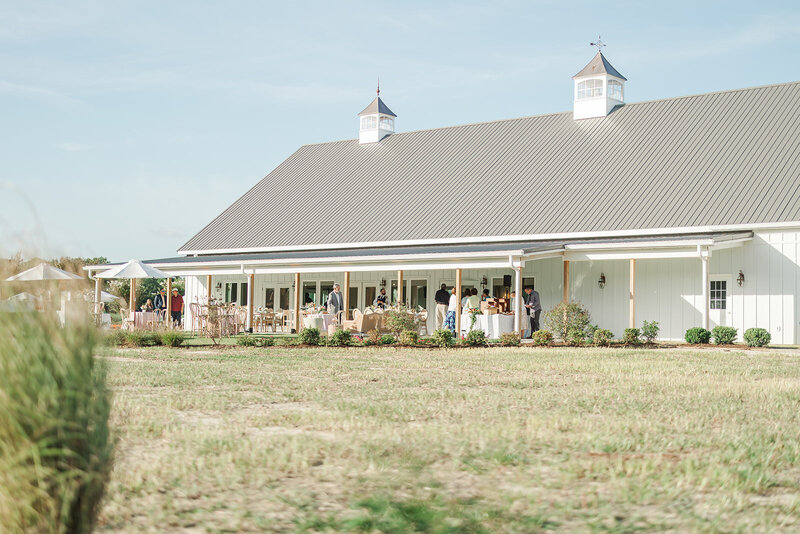 Veranda-The-Legacy-at-Willow-Pond