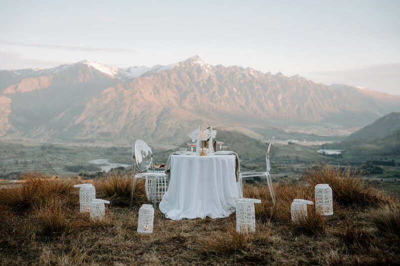 Milky Way photo of a couple's elopement in Queenstown, New Zealand
