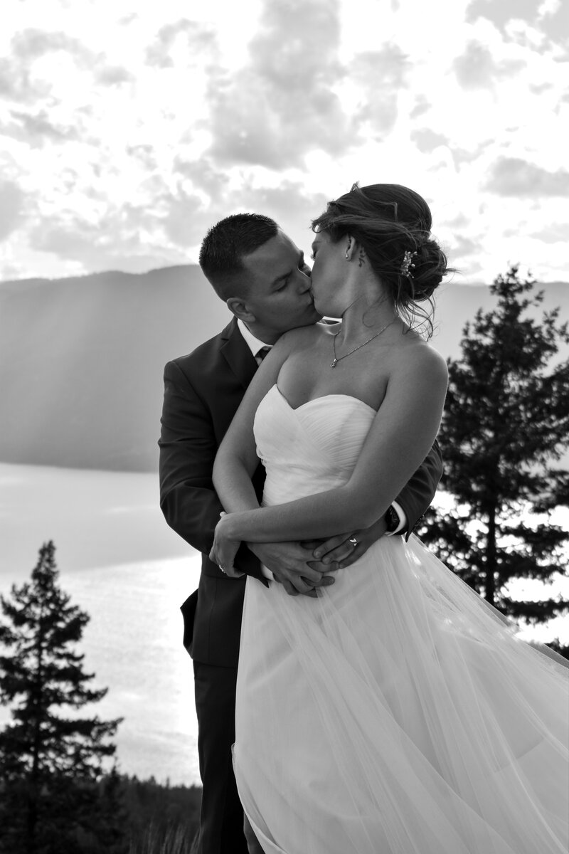 Kelowna wedding couple portrait by Up To You Photography