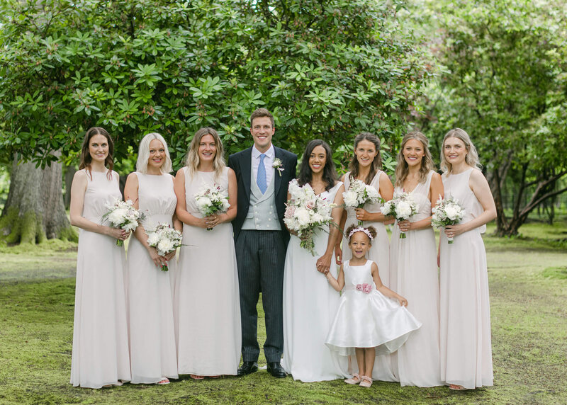 chloe-winstanley-weddings-bridal-party-portraits-blush-pink