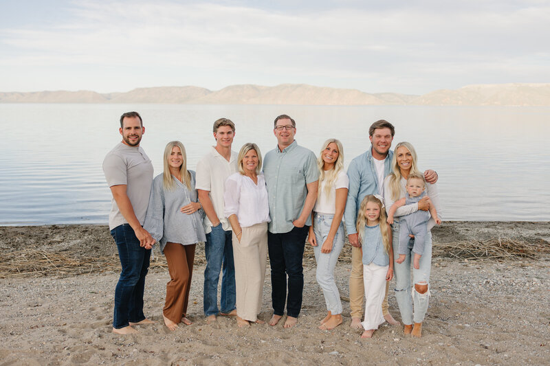 family reunion photography in Utah at Bear Lake