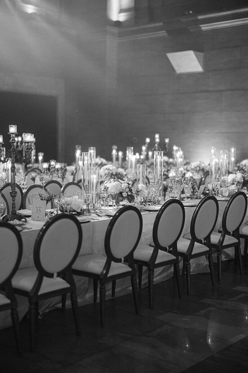 A beautiful table set in one of the most beautiful reception halls in Montreal, Théâtre St-James. Top Montreal Wedding Venue in Montreal.
