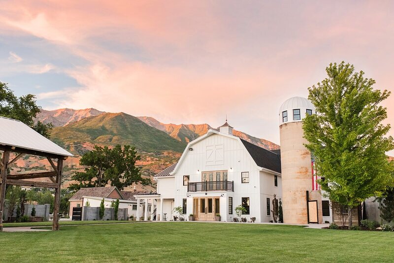 Sunset over Walker Farms wedding venue