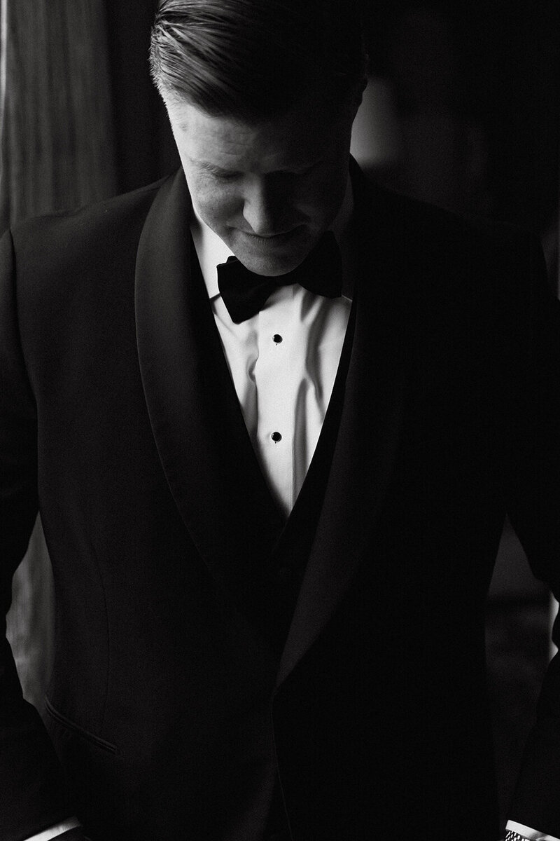 amway-grand-plaza-grand-rapids-wedding-8503