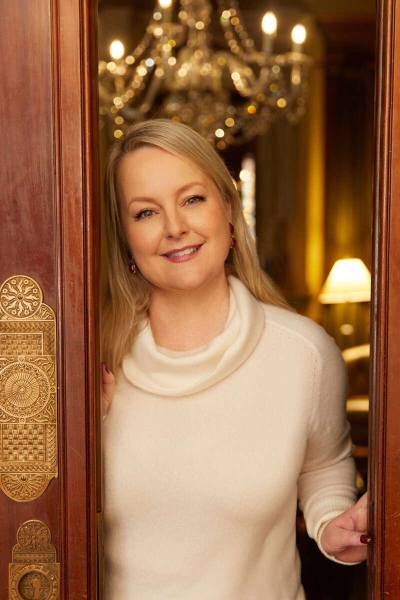 Vanessa Ferro, Founder and Principal Designer of Vanessa Ferro Design. As a Toronto interior designer, Vanessa works with discerning clientele in The King's Way, The Bridle Path, Rosedale, Lawrence Park, and more of Toronto's most desirable neighborhoods.